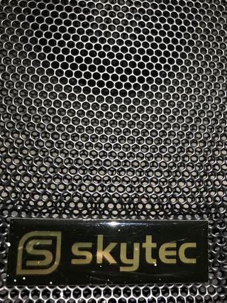 Altavoz Skytec Amplificado + Trípode