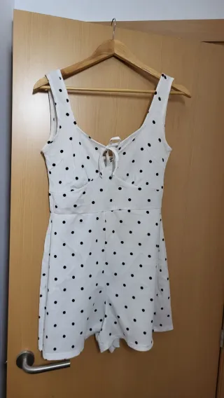 Mono corto lunares blanco y negro