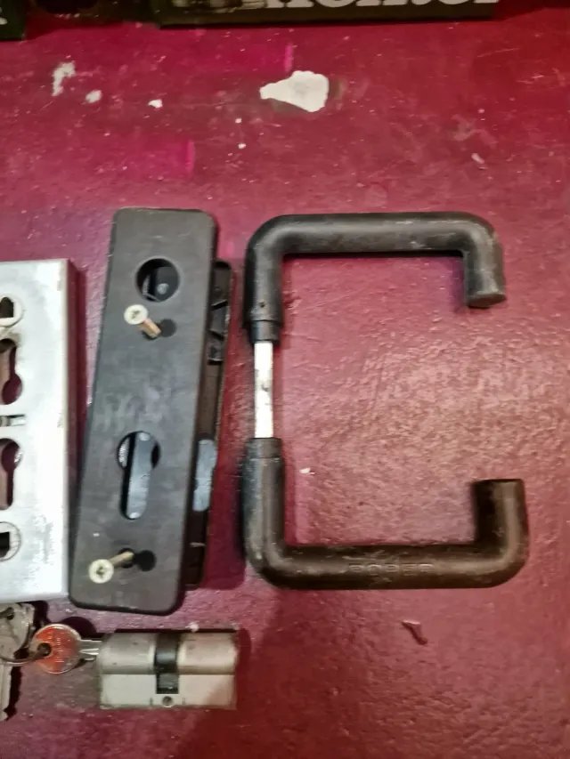 Cerradura Puerta Trasera / Cortafuegos