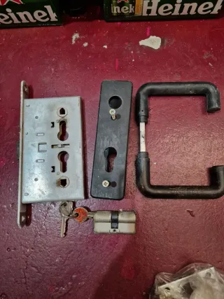 Cerradura Puerta Trasera / Cortafuegos