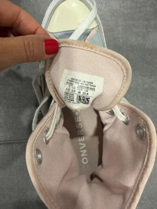 Zapatillas Converse Grises y Rosas