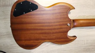 Guitarra Epiphone SG Standard wallnut