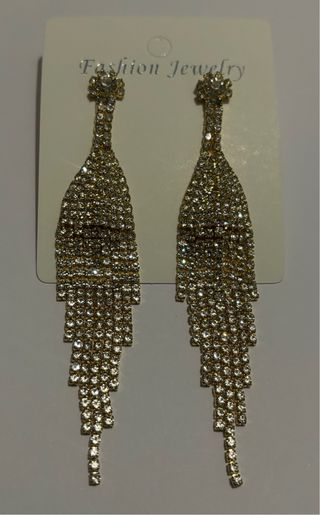 Pendientes largos de fiesta con pedrería