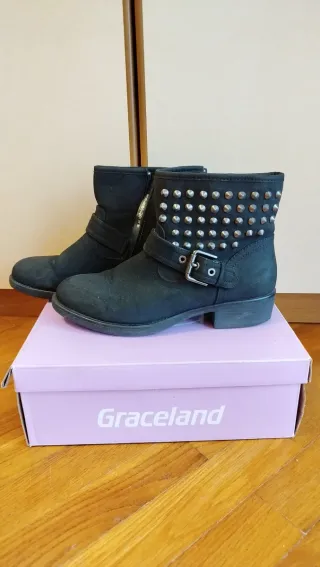 Stivaletti borchie nere e argento n. 40