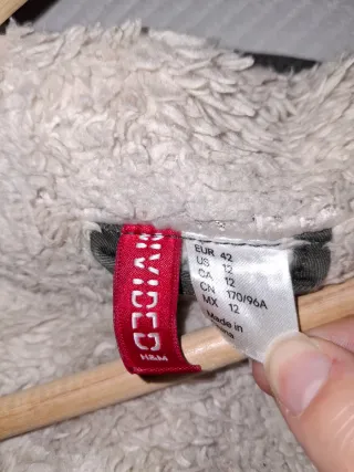 Cazadora H&M chica verde forrada