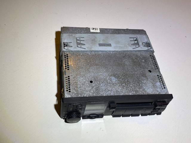 RADIOCASETTE GRUNDIG ANTIGUO MERCEDES VINTAGE