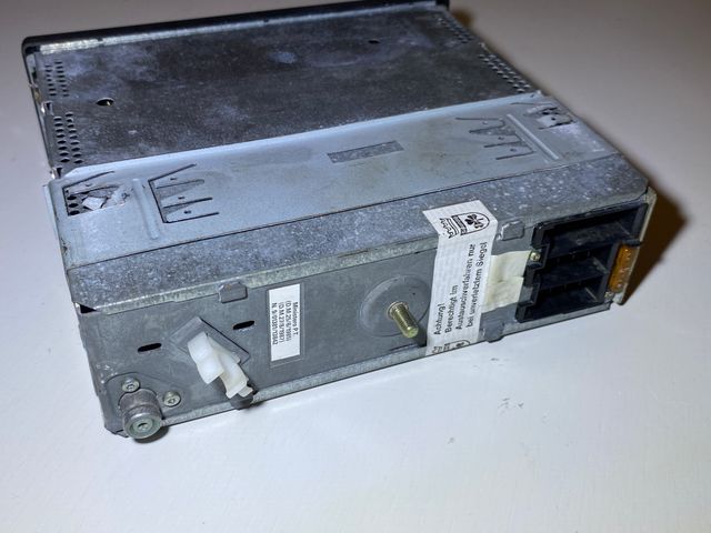 RADIOCASETTE GRUNDIG ANTIGUO MERCEDES VINTAGE