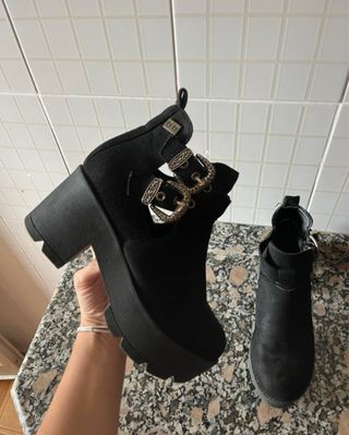 Botines negros serraje hebillas talla 38