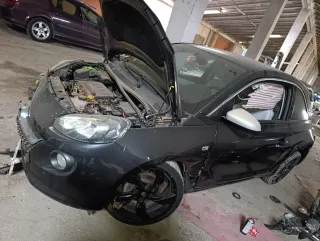 Despiece Opel Adam 1.4i 85cv 2014 A14XER 75.411km