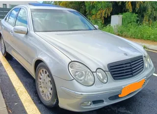 Mercedes-Benz Clase E 2005