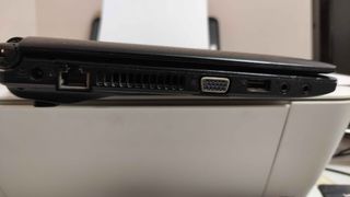 Portátil Toshiba NB500 Negro