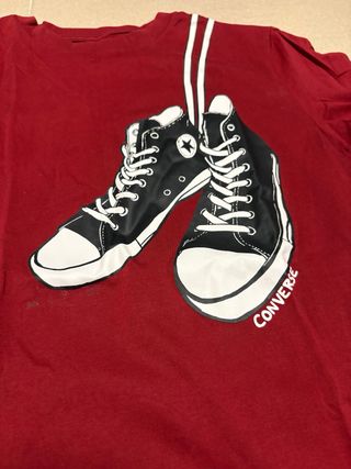 Camiseta Converse Talla S Estampado Zapatillas