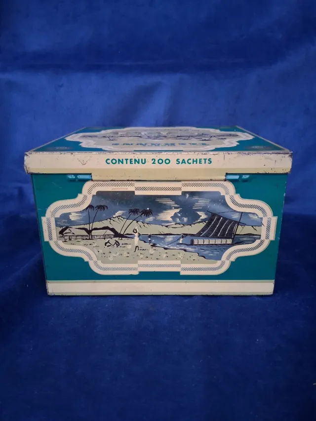 Lata di tè Pompadour antica