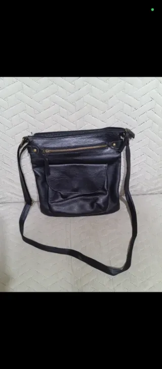 Bolso mujer negro cruzado u hombro. Atmosphere