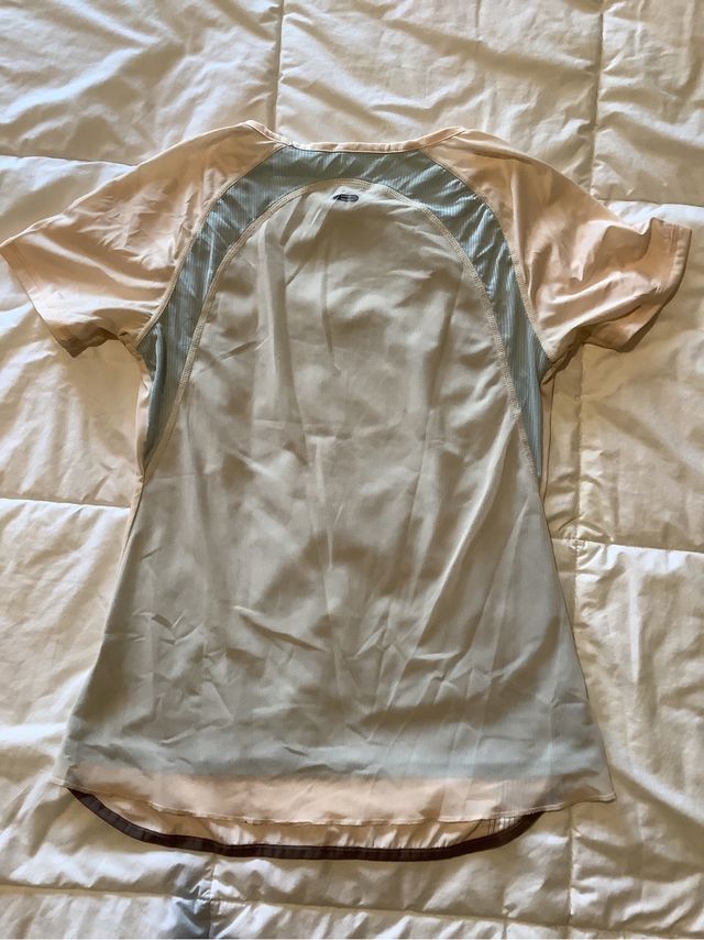 Camiseta técnica Puma rosa/azul claro