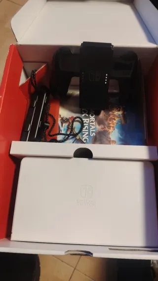 Nintendo Switch OLED Blanca y Negra