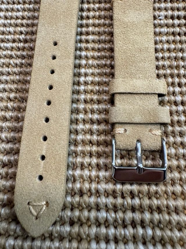 Correa de piel de ante 20mm nueva a estrenar.