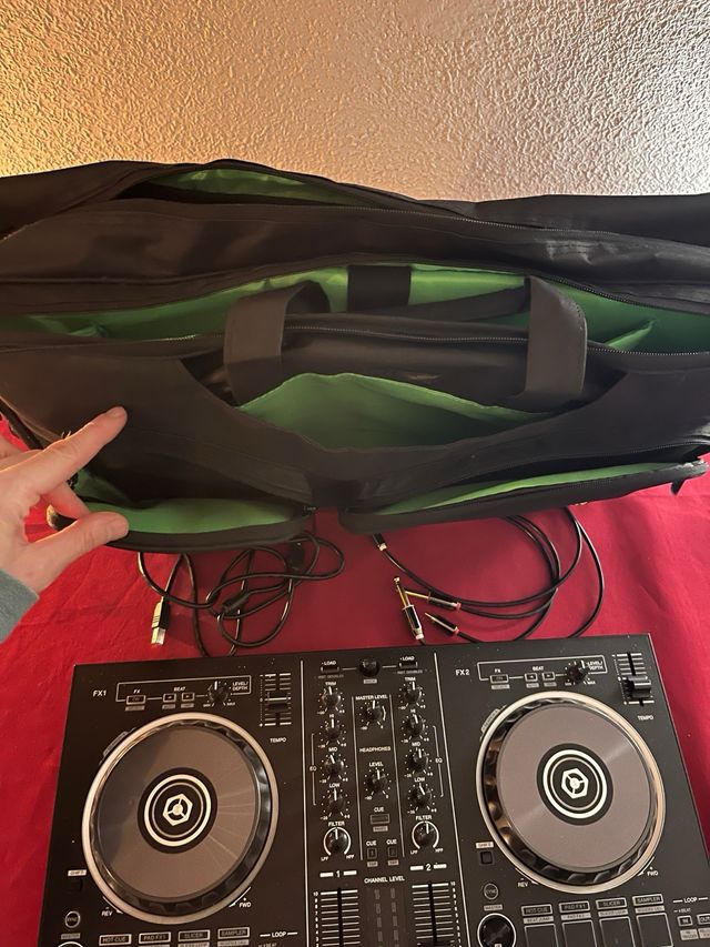 Controladora DJ Pioneer DDJ-RB bolsas y cables