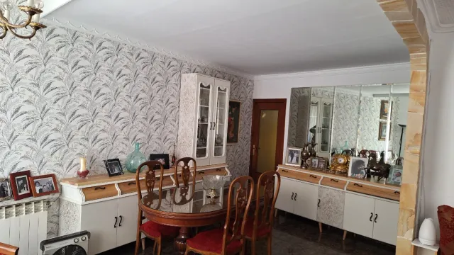 PARTICULAR VENDE CASA UNIFAMILIAR ZONA FERIA