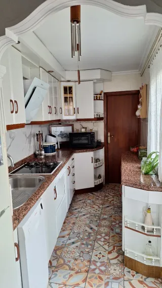 PARTICULAR VENDE CASA UNIFAMILIAR ZONA FERIA