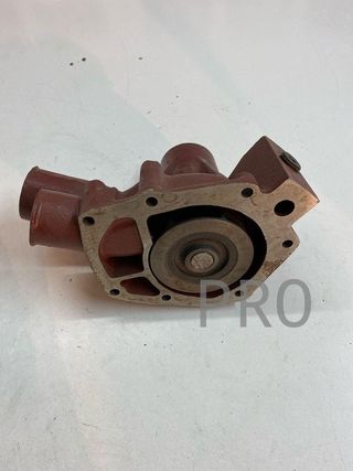 Bomba agua camion renault s130 nueva