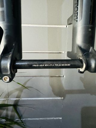 Suspensão Fox 36 Factory 160mm grip x2 2025