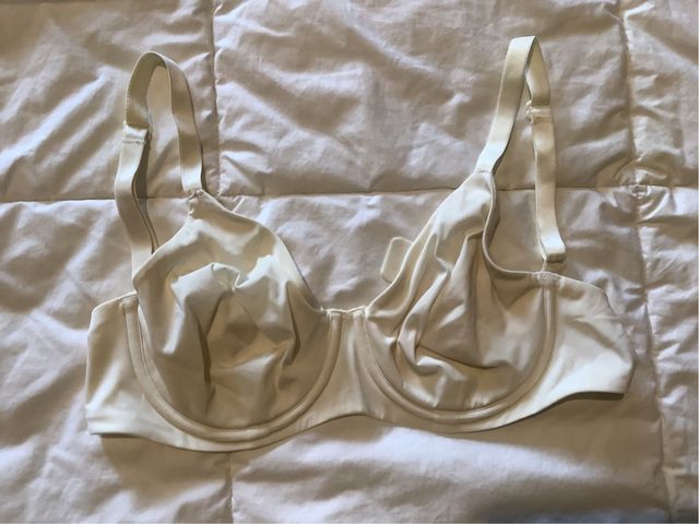 Sujetador Triumph blanco crudo