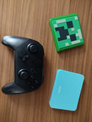 Mando Pro Switch + 2 Cajas Juegos