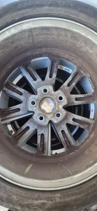 4 Llantas 17 pulgadas 5x114.3 buje 67.1