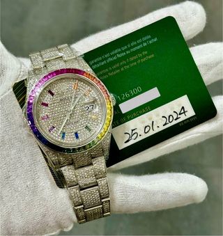 Rolex Datejust con diamantes y bisel arcoíris