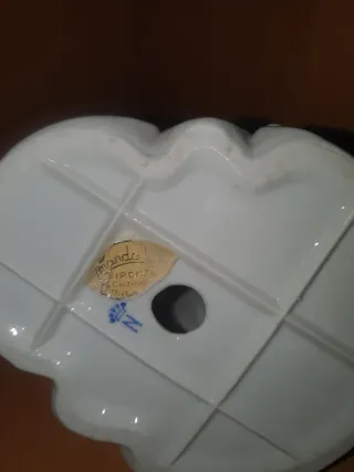 Statuina antica in porcellana