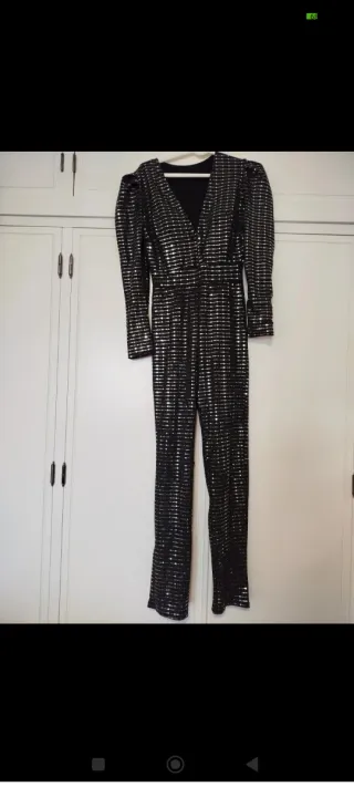 Mono lentejuelas negro y plateado