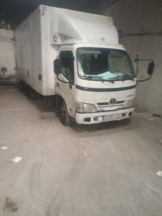 Toyota Dyna 150 L 2010