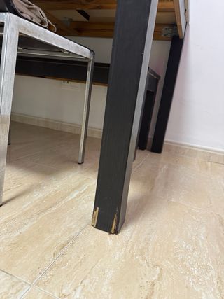 Mesa extensible madera negra + banquillo