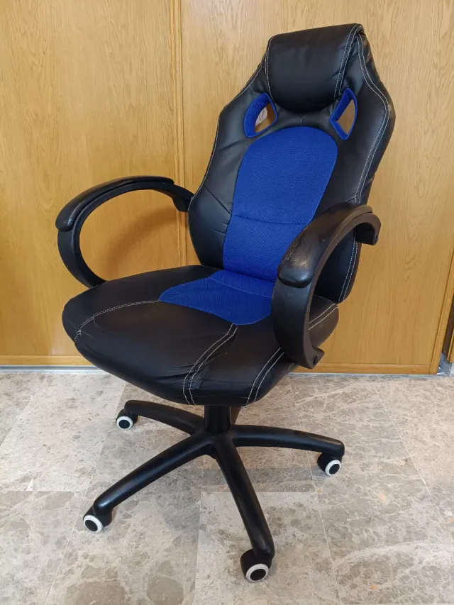 Silla Gamer acolchada en muy buen estado