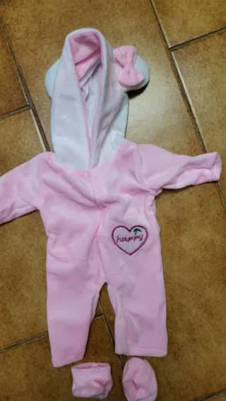 Tutina rosa per bambola con cappuccio