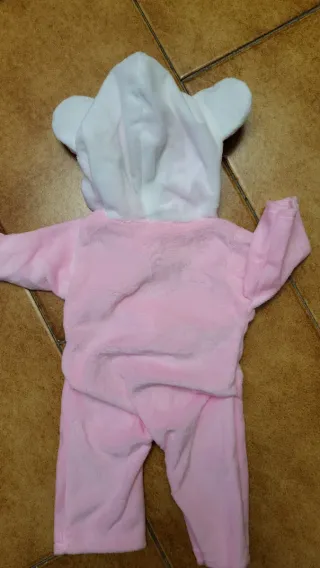 Tutina rosa per bambola con cappuccio