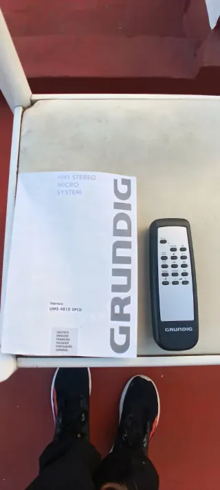 Mini cadena Grundig Hi-Fi negra