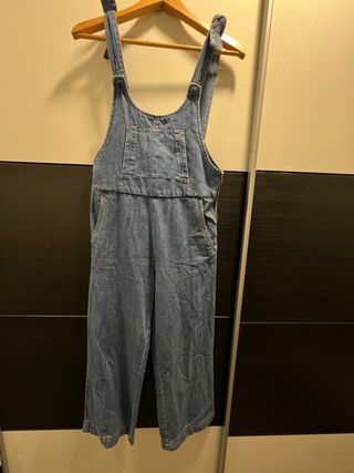 Peto largo vaquero con bolsillos