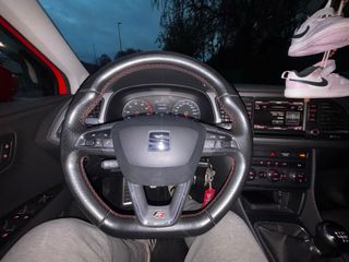 Volante SEAT León MK3 achatado