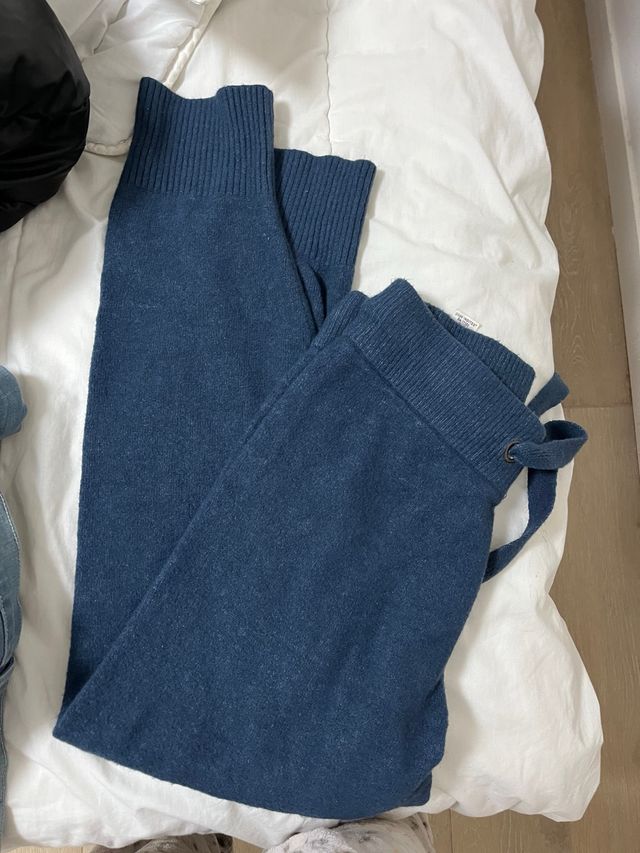 Conjunto azul de punto