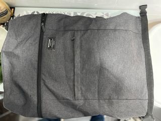 Mochila portátil, escolar o de viaje gris
