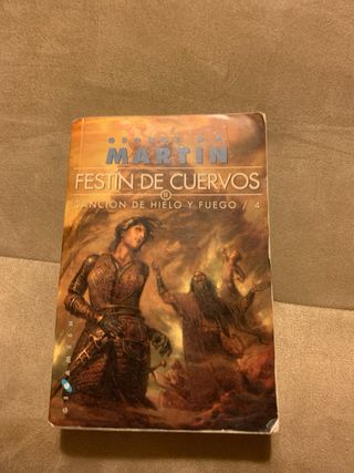 6 libros  de Juego tronos  coleccionables