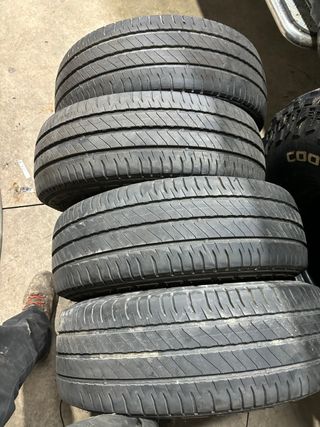 Michelin 225/65R16C Neumático