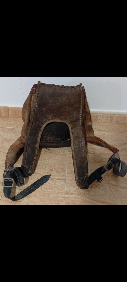 Mochila de cuero artesanal