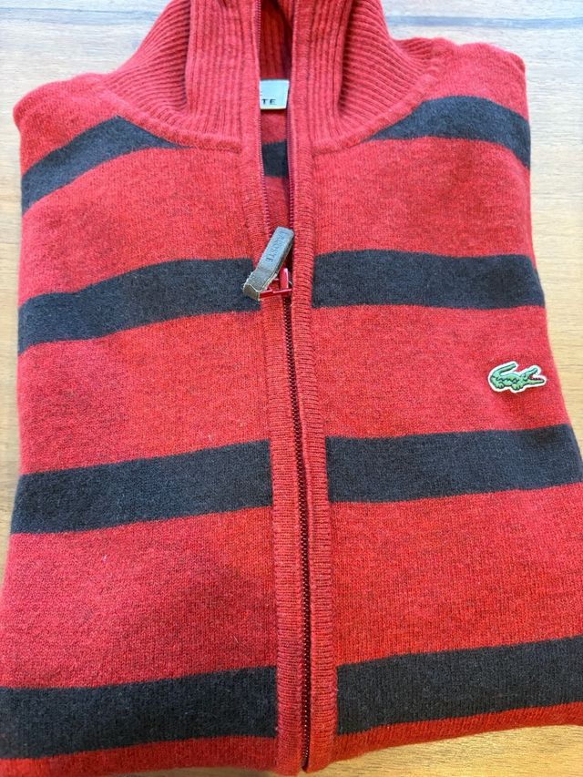 Chaqueta Lacoste Rayas Roja y Negra T-4