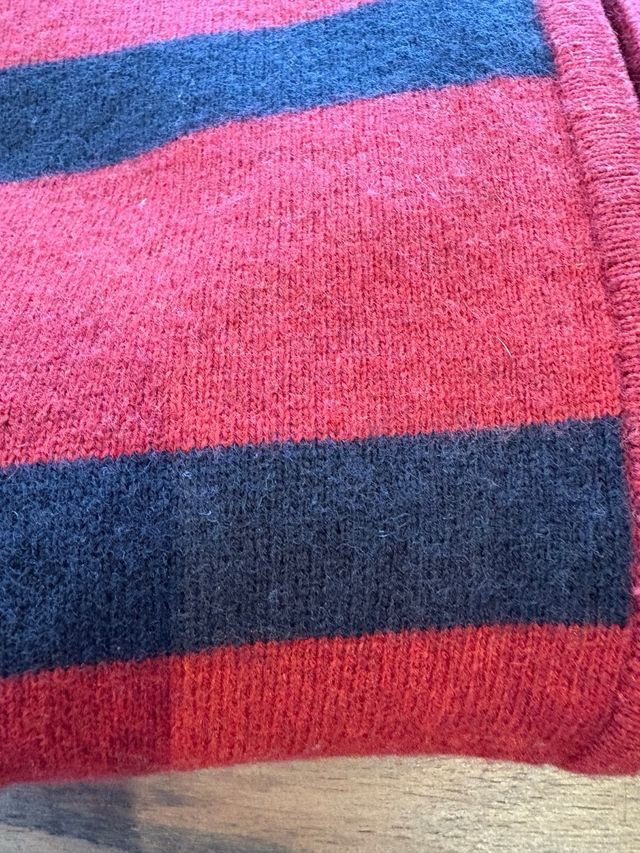 Chaqueta Lacoste Rayas Roja y Negra T-4