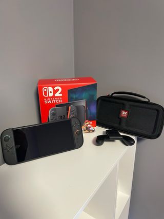 NINTENDO SWITCH 2 COMO NUEVA