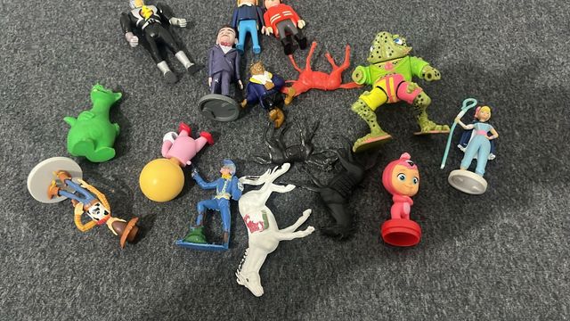 Lote di figure varie