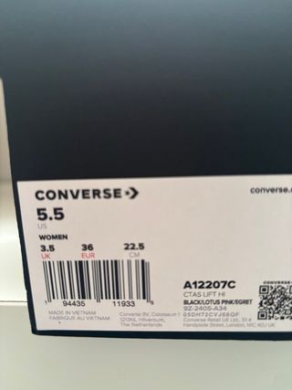 Converse plataforma negras con estrellas rosas